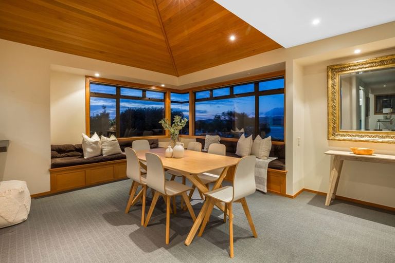 Photo of property in 14 The Crowsnest, Whitby, Porirua, 5024