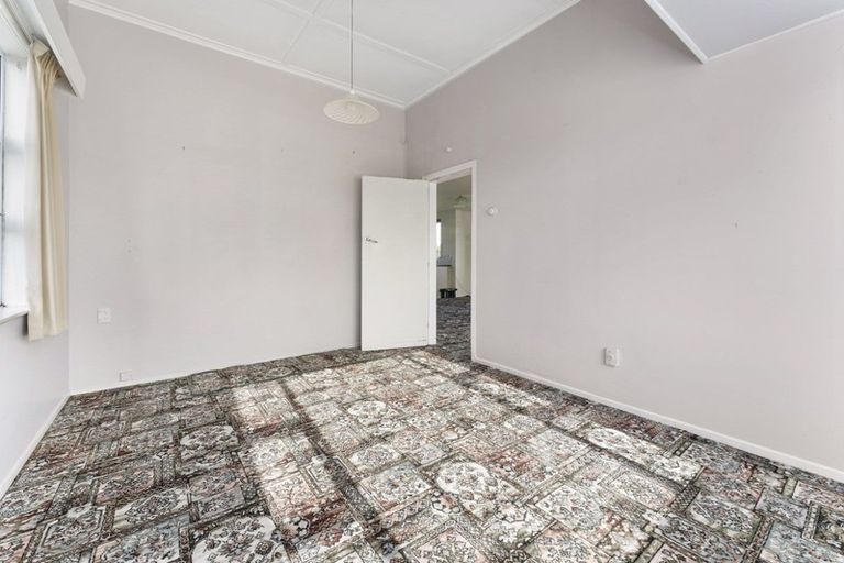 Photo of property in 127 Regan Street, Stratford, 4332