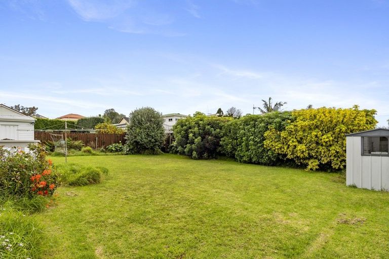 Photo of property in 58 Hinewa Road, Otumoetai, Tauranga, 3110