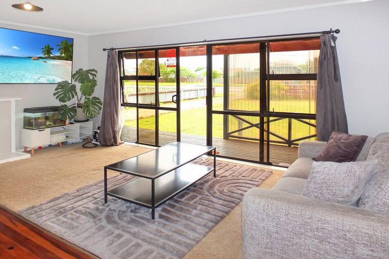 Photo of property in 8 Russell Street, Foxton, 4814