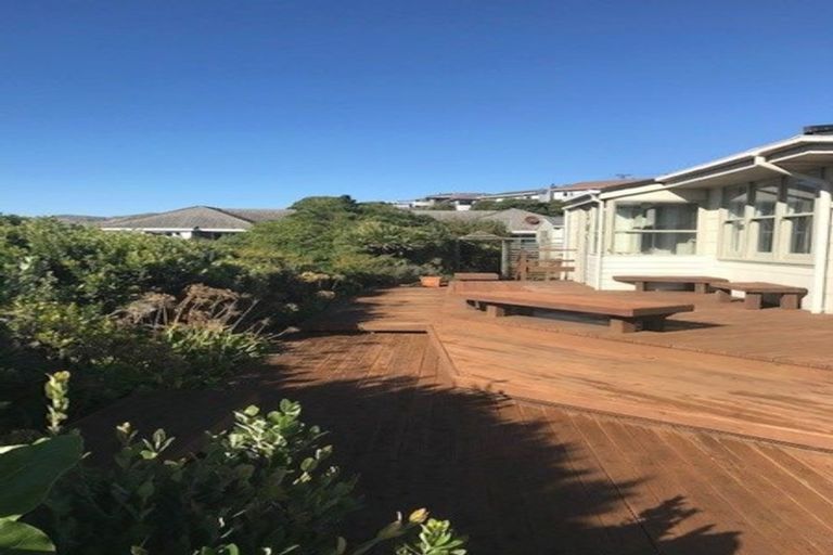 Photo of property in 35 Tireti Road, Titahi Bay, Porirua, 5022