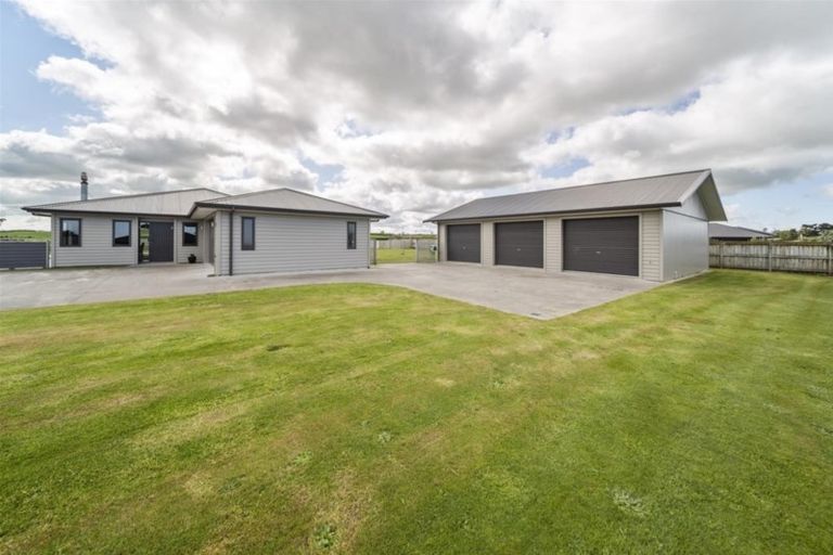 Photo of property in 15 Larlin Drive, Hawera, 4675