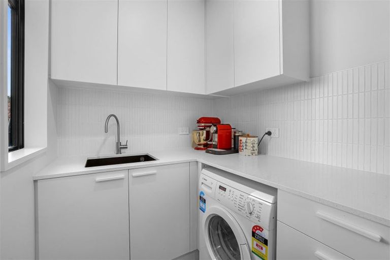 Photo of property in 91 Innes Road, St Albans, Christchurch, 8052