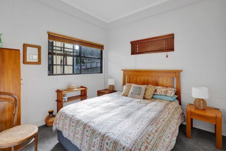 Photo of property in 8b Squire Place, Blagdon, New Plymouth, 4310