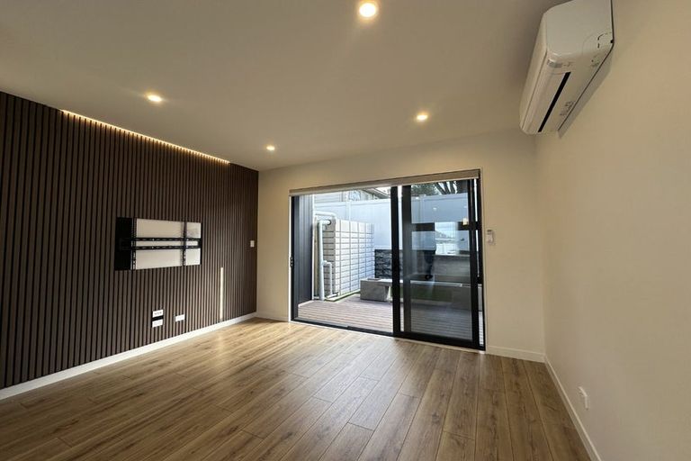 Photo of property in 17b Midgley Road, West Harbour, Auckland, 0618