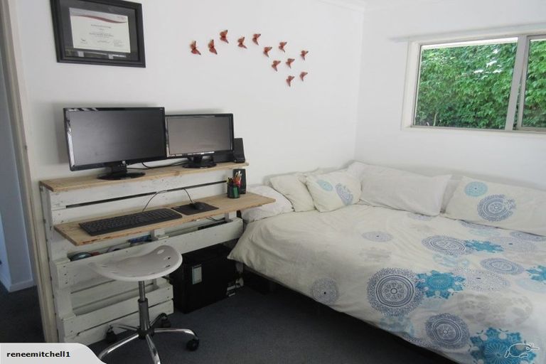 Photo of property in 26 Voelas Road, Lyttelton, 8082