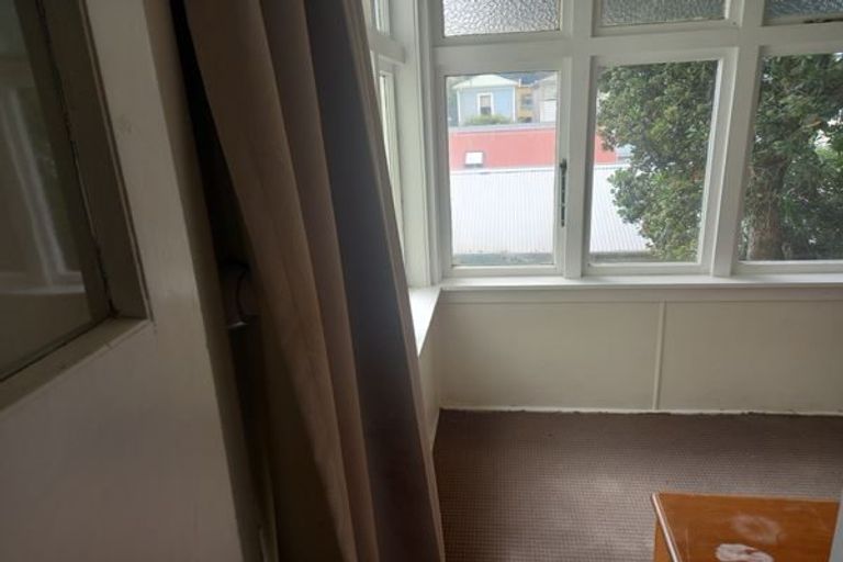 Photo of property in 135 Wallace Street, Mount Cook, Wellington, 6021