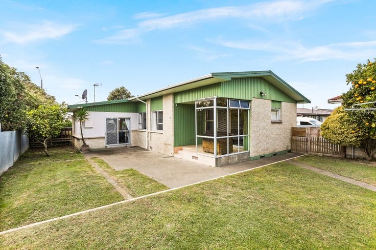 Photo of property in 35 Coventry Avenue, Tamatea, Napier, 4112