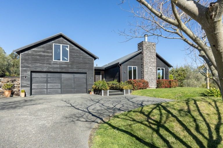 Photo of property in 15 Lakeview Terrace, Taradale, Napier, 4112