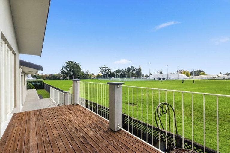 Photo of property in 25 Kelvin Place, Hamilton East, Hamilton, 3216