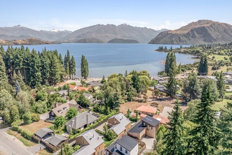 Photo of property in 61b Eely Point Road, Wanaka, 9305