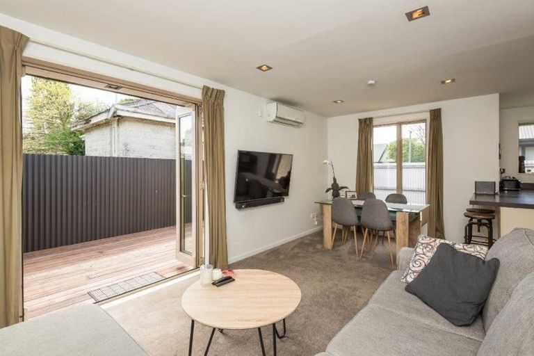 Photo of property in 65a Cleveland Street, Edgeware, Christchurch, 8013