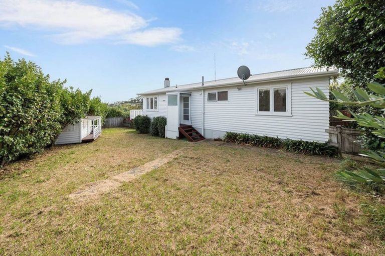 Photo of property in 18 Kenmure Avenue, Forrest Hill, Auckland, 0620