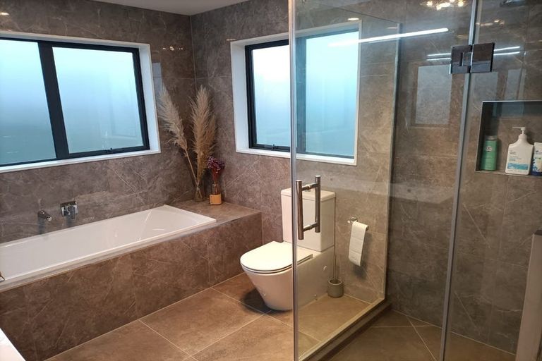 Photo of property in 70 Puni Road, Pukekohe, 2120