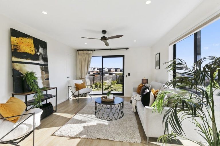 Photo of property in 81 Cedarwood Street, Woodridge, Wellington, 6037