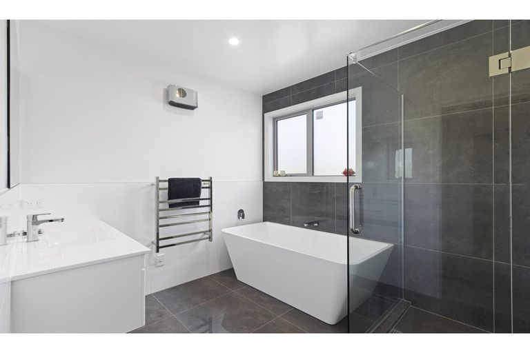 Photo of property in 218 Riverlaw Terrace, Saint Martins, Christchurch, 8022