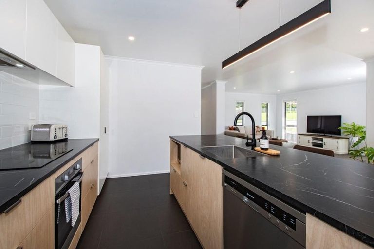 Photo of property in 4 Rotokauri Rise, Te Kamo, Whangarei, 0112