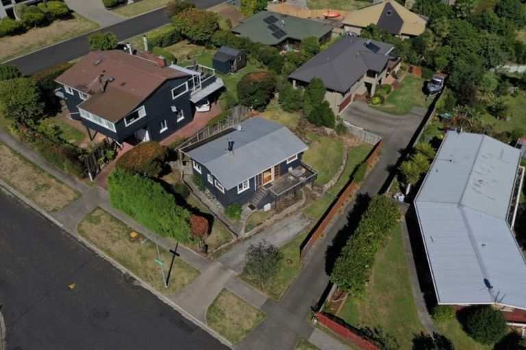 Photo of property in 21 Kurupae Road, Hilltop, Taupo, 3330