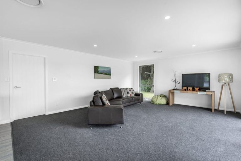 Photo of property in 92 Blairlogie Close, Otatara, 9879