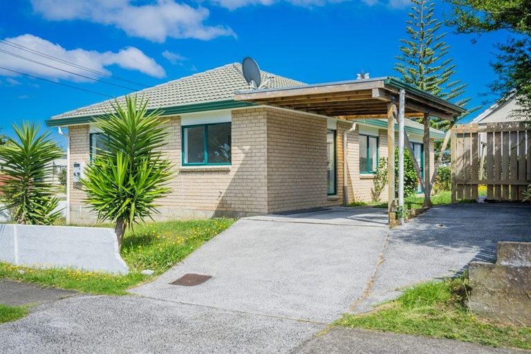 Photo of property in 15 George Street, Mangere East, Auckland, 2024