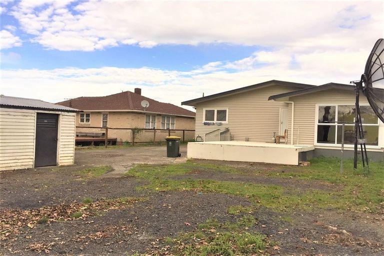 Photo of property in 15 Kohinoor Avenue, Mangere, Auckland, 2022