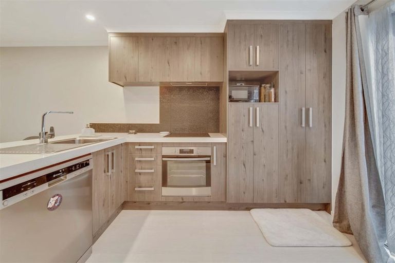 Photo of property in 1/1 Brooklyn Road, Claudelands, Hamilton, 3214