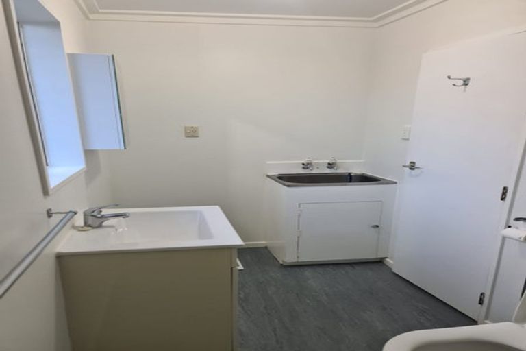 Photo of property in 20 Edgeware Road, Palmerston North, 4410
