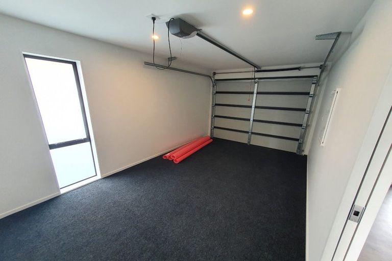 Photo of property in 18 Shortfin Place, Flat Bush, Auckland, 2019