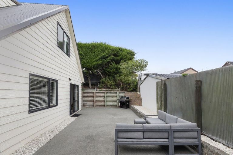 Photo of property in 64 Effingham Street, North New Brighton, Christchurch, 8083