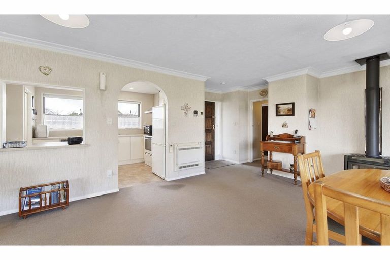 Photo of property in 1 Kinley Street, Rangiora, 7400