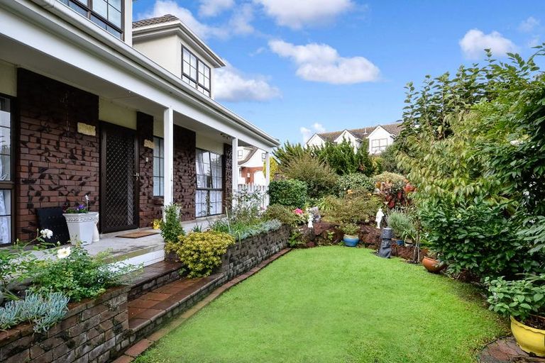 Photo of property in 8/47 Edmonton Road, Henderson, Auckland, 0612