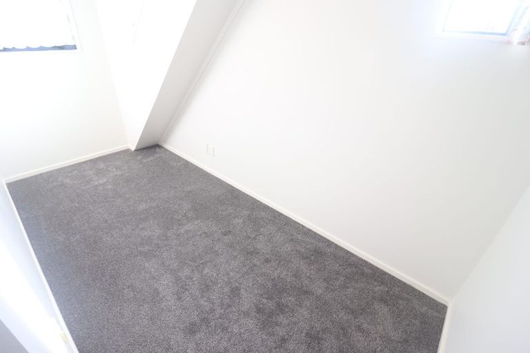 Photo of property in 1/4 Mickle Street, Te Atatu South, Auckland, 0610