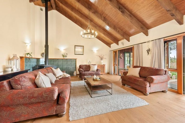Photo of property in 3 Roseveare Grove, Te Marua, Upper Hutt, 5018