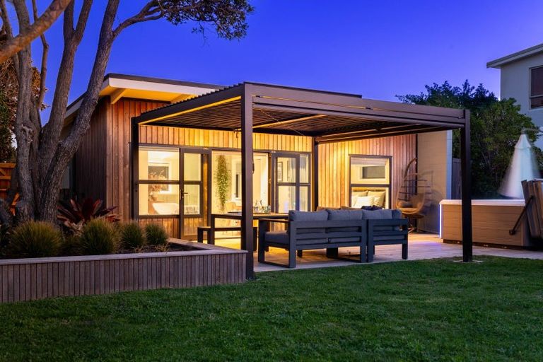 Photo of property in 195a Manly Street, Paraparaumu Beach, Paraparaumu, 5032