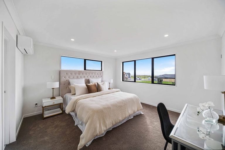 Photo of property in 17 Kaitiaki Drive, Clarks Beach, 2122