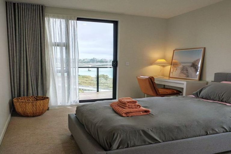 Photo of property in 8 Marlborough Crescent, Hobsonville, Auckland, 0616