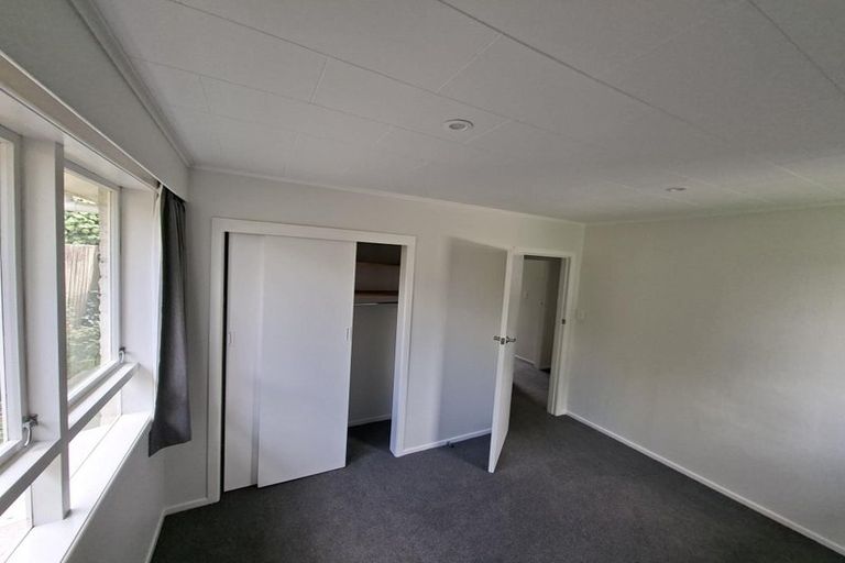 Photo of property in 18 Greenwood Place, Paraparaumu, 5032