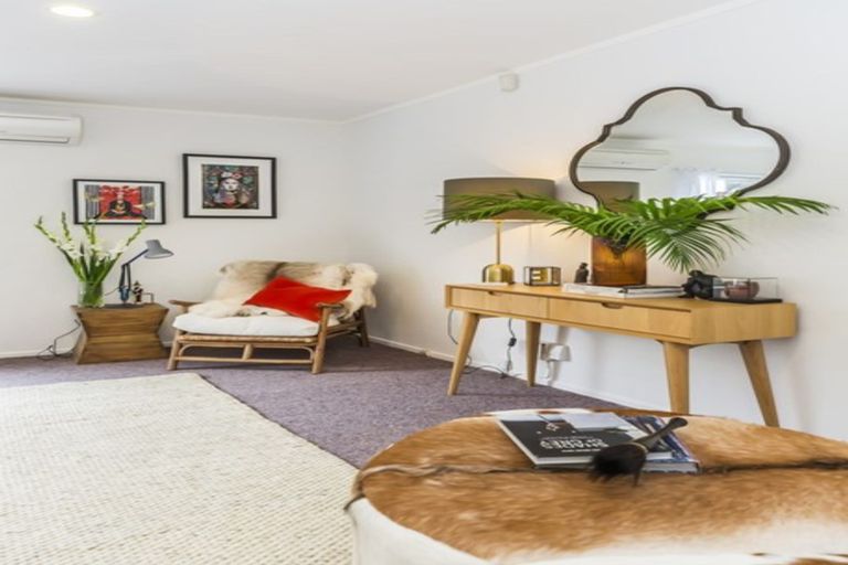 Photo of property in 13 Mallard Grove, Churton Park, Wellington, 6037