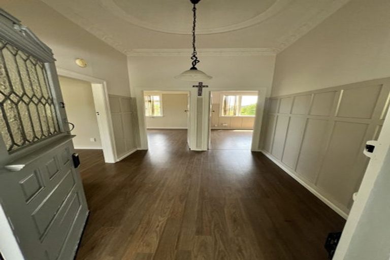 Photo of property in 456a Don Buck Road, Massey, Auckland, 0614