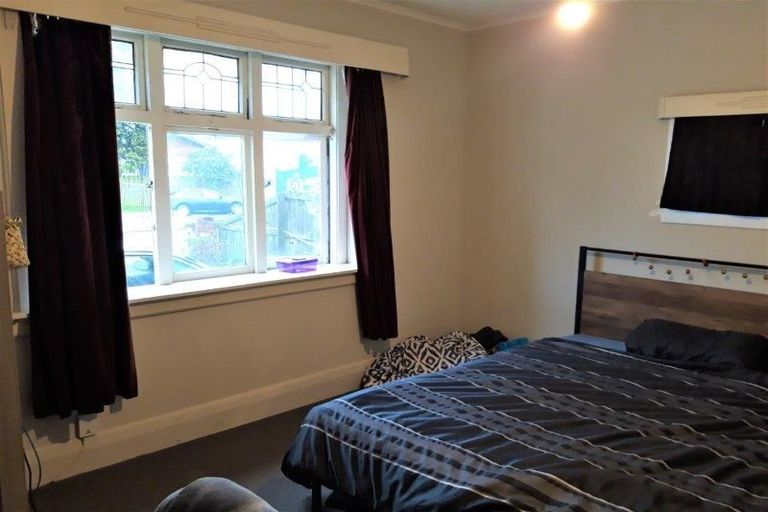 Photo of property in 69 Peverel Street, Riccarton, Christchurch, 8041