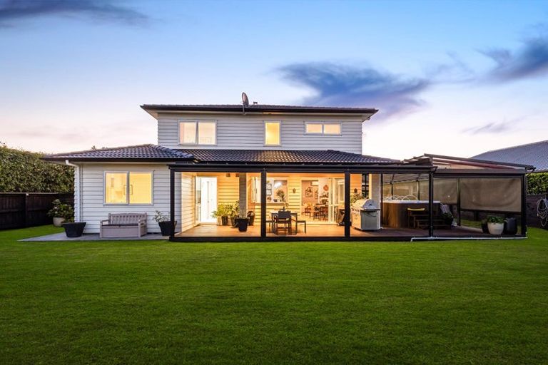 Photo of property in 17 Floyd Road, Riverhead, 0820