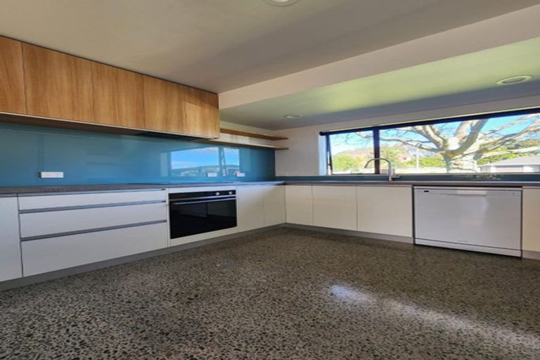 Photo of property in 7 Kaitake Place, Oakura, 4314