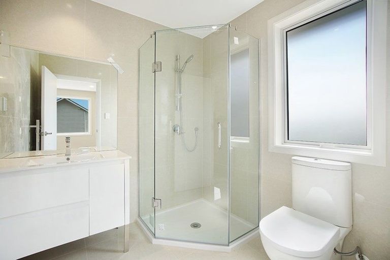 Photo of property in 1 Peat Way, Takanini, 2112