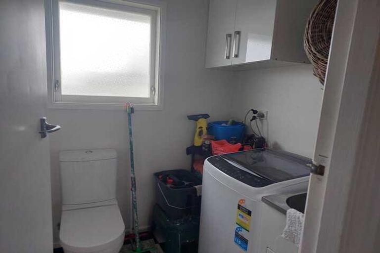Photo of property in 15 Wakefield Road, Favona, Auckland, 2024