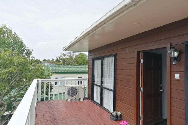 Photo of property in 1/30 Forest Road, Henderson, Auckland, 0612
