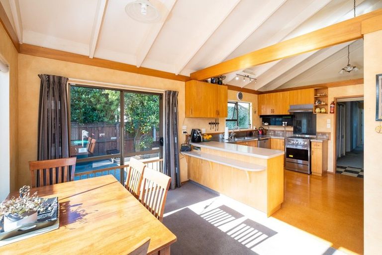 Photo of property in 10 Donegal Crescent, Tamatea, Napier, 4112