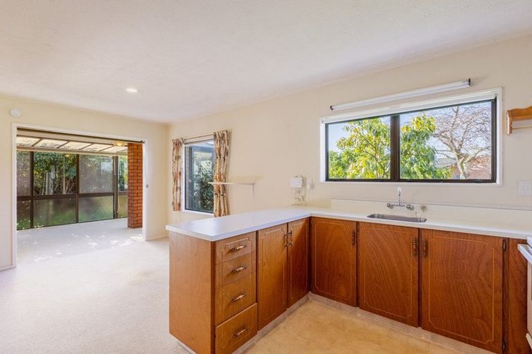 Photo of property in 29 Hetley Crescent, Taradale, Napier, 4112