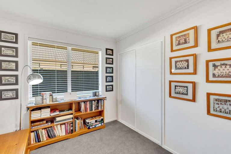 Photo of property in 6 Crossley Avenue, Woodend, 7610