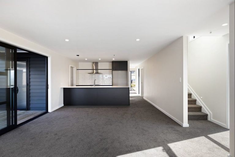 Photo of property in 58 Paparahi Place, Wainui, Silverdale, 0992