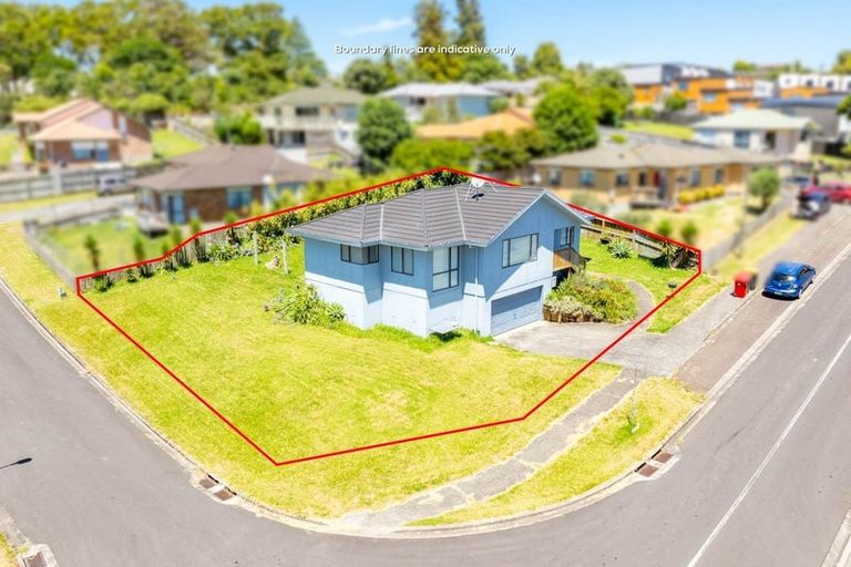 Photo of property in 32 Hewlett Road, Massey, Auckland, 0614